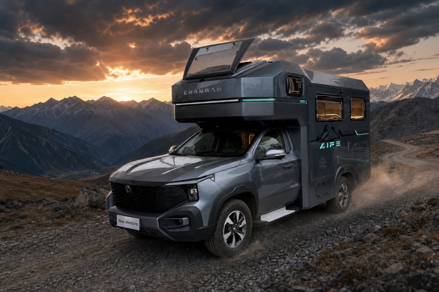 Автодом Changan на ночной стоянке в горах